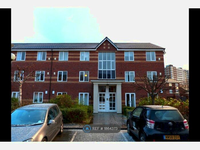 2 Bedroom Flat To Rent In Blackburn Street, Salford, M3