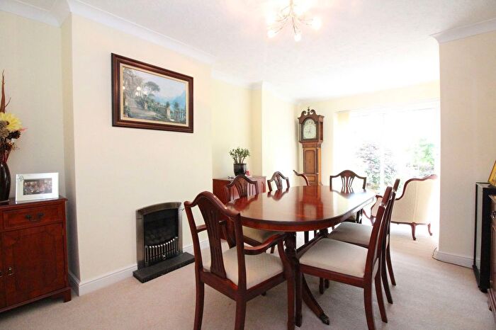 5 Bedroom Semi-Detached House For Sale In Court Crescent, Kingswinford, DY6