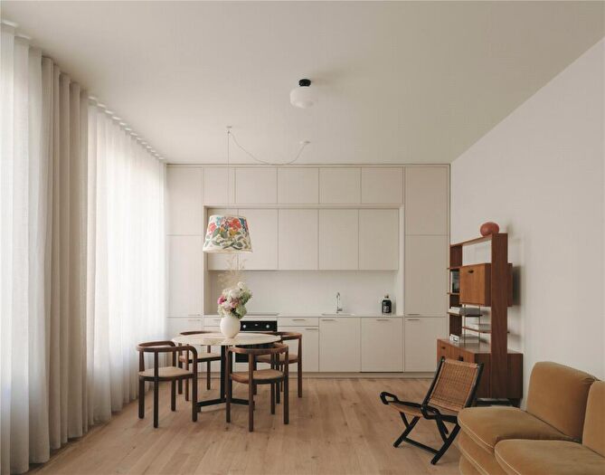 2 Bedroom Apartment To Rent In Newcourt Street, London, NW8