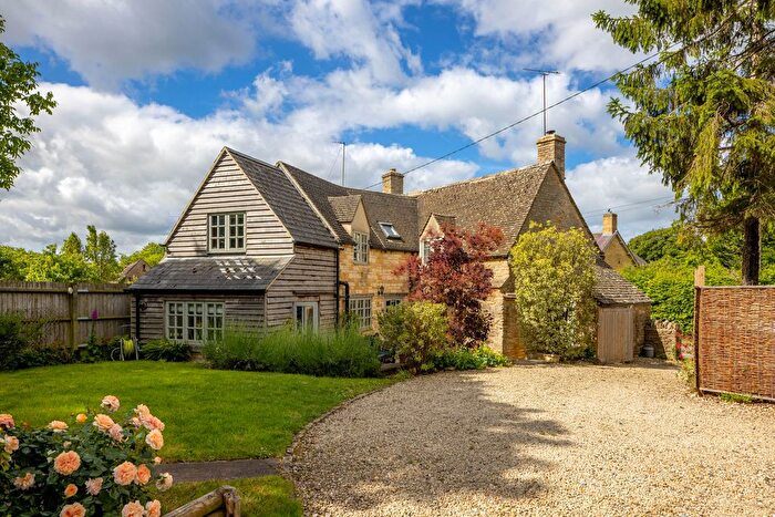 3 Bedroom Semi-Detached House For Sale In Spelsbury, Chipping Norton, OX7