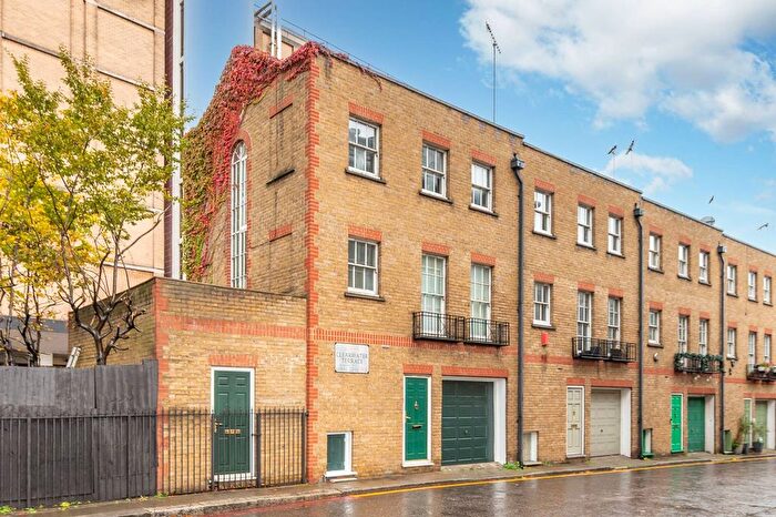 4 Bedroom Property To Rent In Clearwater Terrace, Notting Hill, London, W11