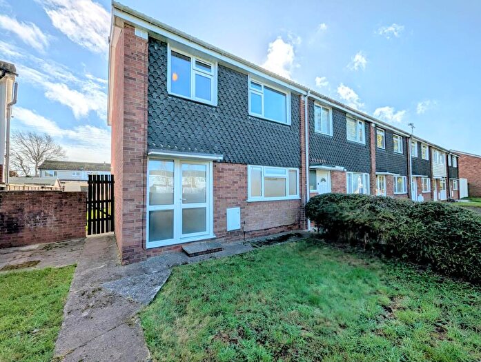 3 Bedroom House To Rent In Woodmancote, Yate, Bristol, BS37