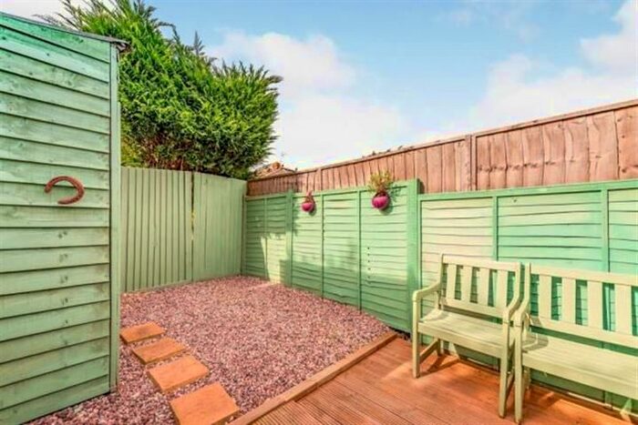 1 Bedroom Flat To Rent In London Road, Burgess Hill, RH15