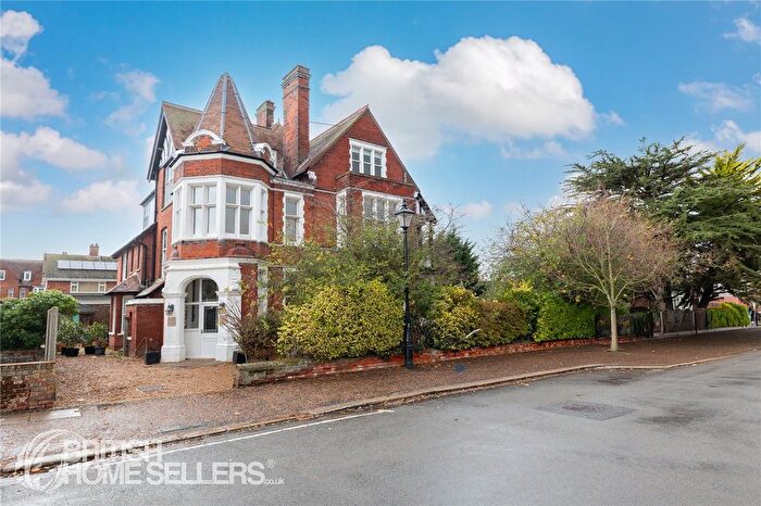 2 Bedroom Flat For Sale In Cliff Avenue, Cromer, Norfolk, NR27