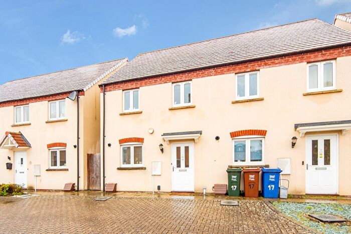 2 Bedroom Semi Detached House For Sale In Redcar Road, Bicester, OX26