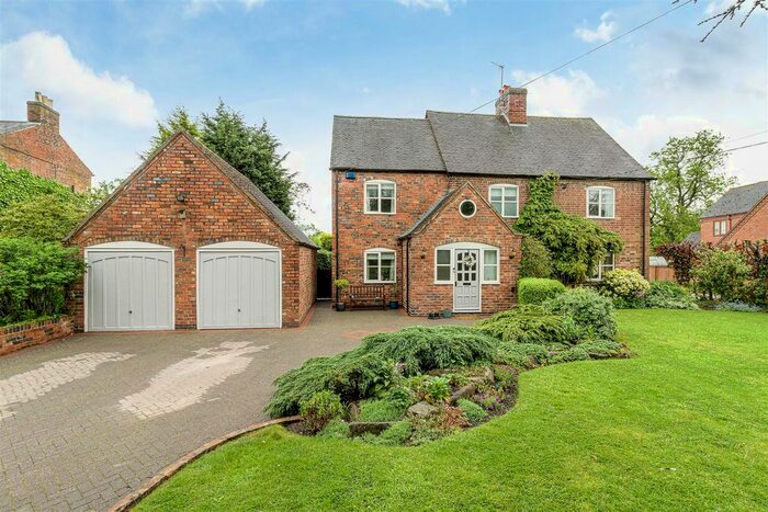 5 Bedroom Country House For Sale In Haunton, Tamworth, B79