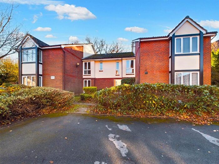1 Bedroom Flat To Rent In Station Hill, Crawley, RH10
