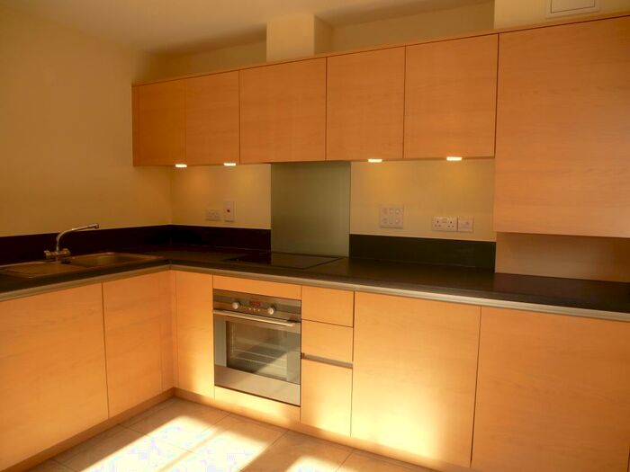 2 Bedroom Apartment To Rent In St Botolphs Road, Worthing, BN11