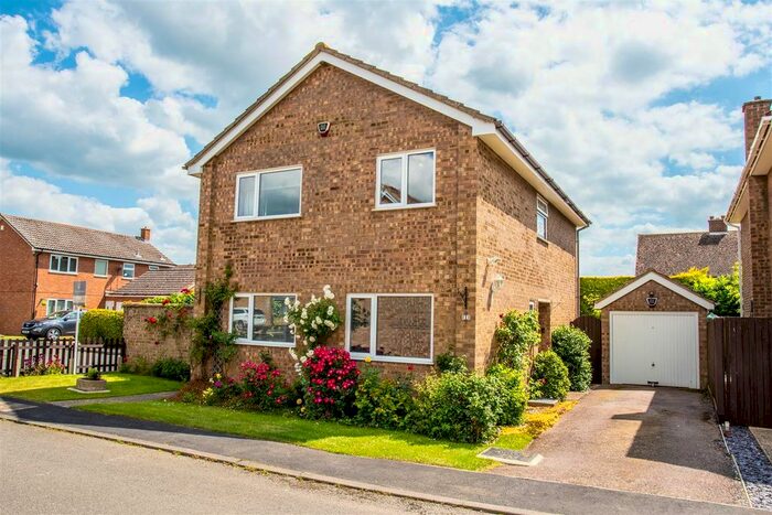 4 Bedroom Property For Sale In Town Orchard, Southoe, St. Neots, PE19