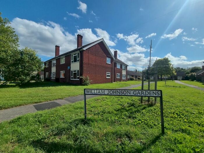 2 Bedroom Flat To Rent In William Johnson Gardens, Ellesmere Port, Cheshire, CH65