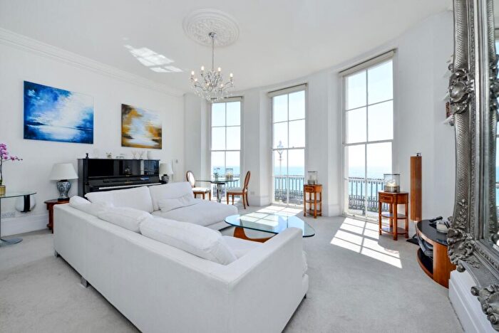 2 Bedroom Apartment To Rent In Percival Terrace Brighton, BN2