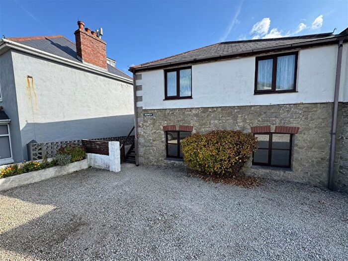 2 Bedroom Flat For Sale In St. Georges Hill, Perranporth, TR6