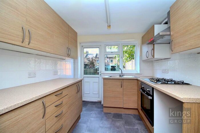 4 Bedroom Terraced House To Rent In St. Peter's Road, London, N9