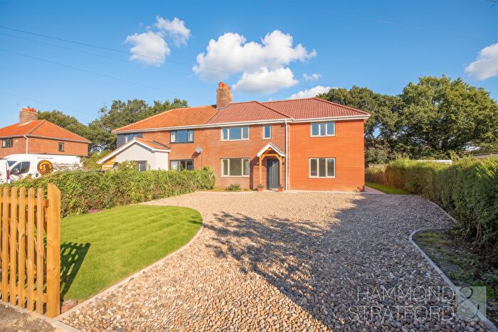 4 Bedroom Semi-Detached House For Sale In Braymeadow Lane, Little Melton, NR9