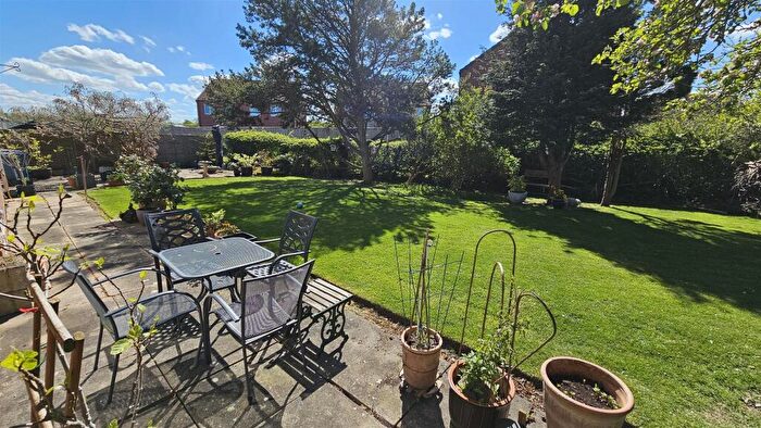 5 Bedroom Detached House For Sale In Fields Drive, Aslockton, NG13