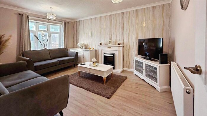 3 Bedroom End Of Terrace House For Sale In Cornwall Road, Rubery, Rednal, B45