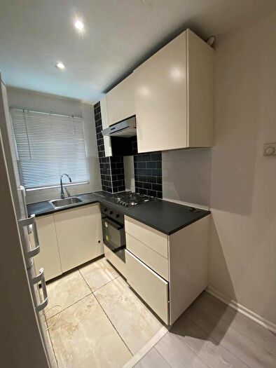 1 Bedroom Terraced House To Rent In Moorland Gardens, Luton, LU2