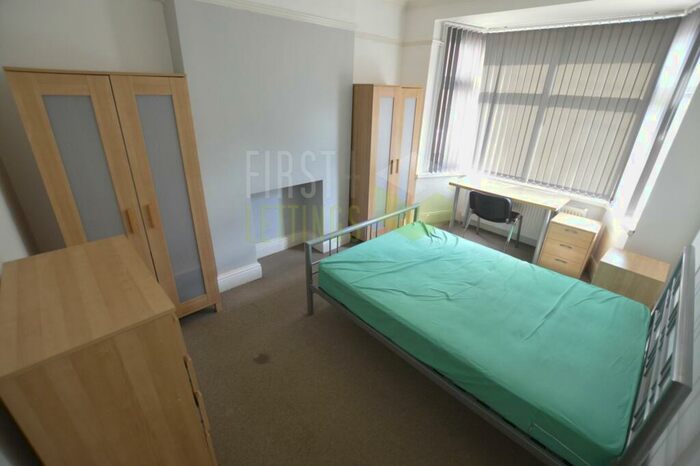 4 Bedroom Terraced House To Rent In Thurlow Road, Clarendon Park, LE2