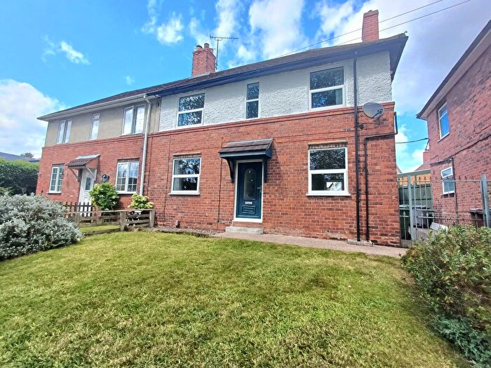 3 Bedroom Semi-Detached House For Sale In Dale Lane, Blidworth, Nottinghamshire, NG21