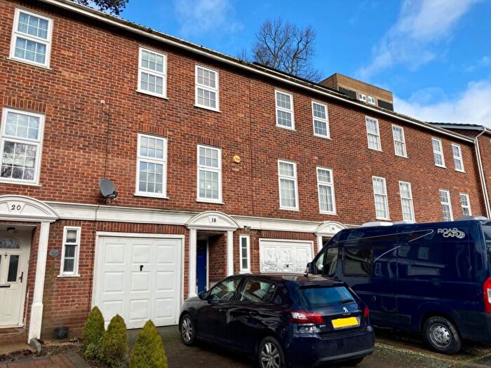 3 Bedroom Terraced House To Rent In Furze Close, Redhill, RH1