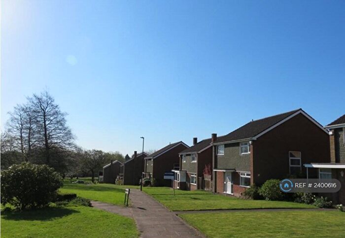 3 Bedroom Detached House To Rent In The Close, Birmingham, B17