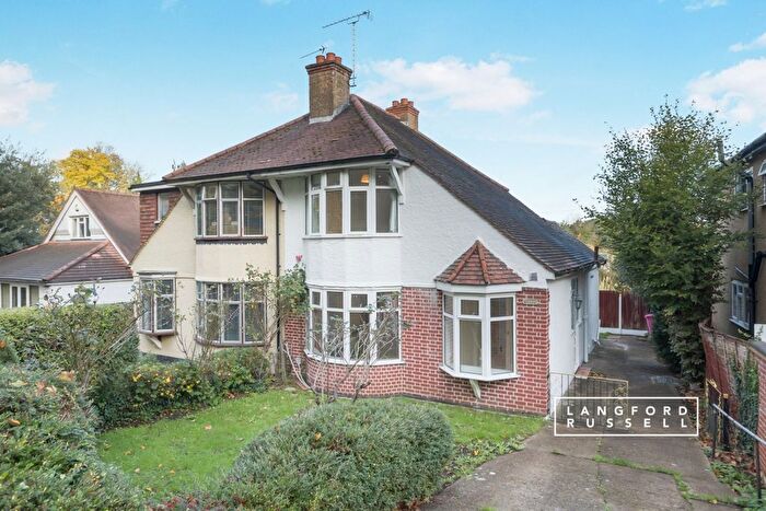 3 Bedroom Semi Detached House To Rent In Chislehurst Road, Orpington, BR6