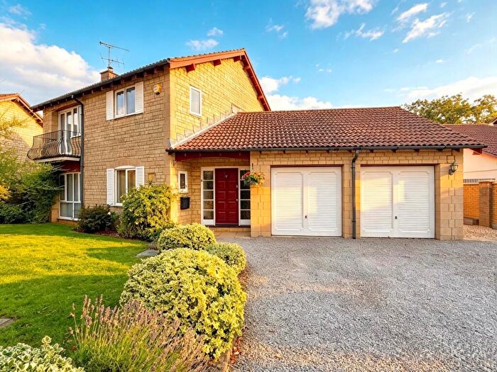 4 Bedroom Detached House For Sale In Vanbrugh Gate, Broome Manor, Swindon, SN3