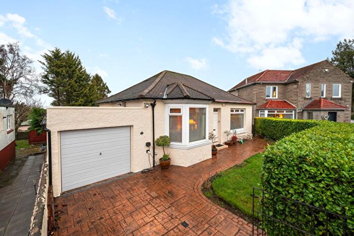 2 Bedroom Detached House For Sale In Mains Terrace, Dundee, DD4