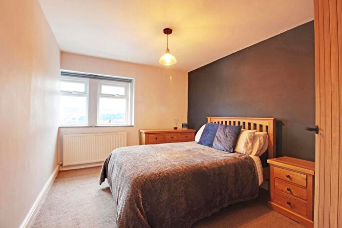 1 Bedroom Cottage For Sale In Spring Gardens, Sowerby Bridge, West Yorkshire, HX6