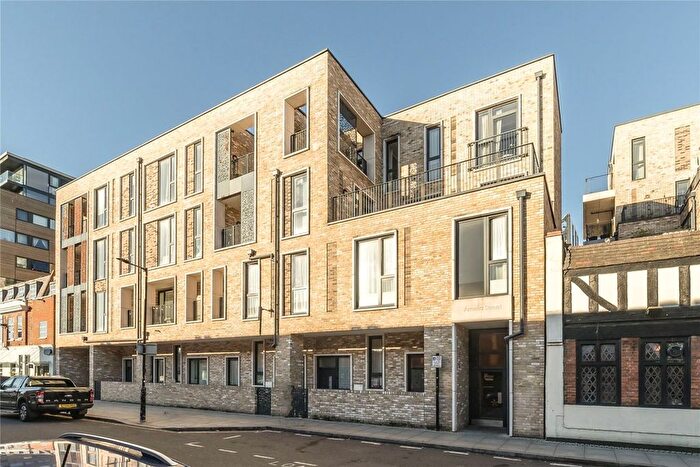 2 Bedroom Flat To Rent In Amelia Street, London, SE17