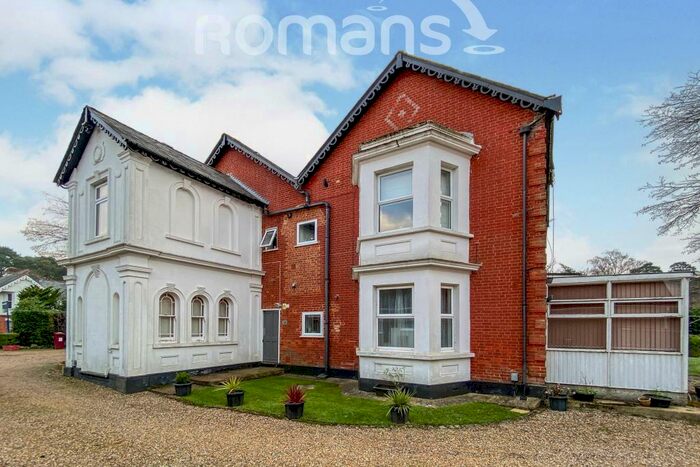 1 Bedroom Flat To Rent In Reading Road South Fleet, GU52