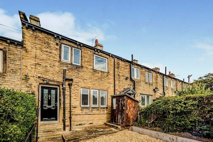 2 Bedroom Terraced House To Rent In Kirby Row, Kirkheaton, Huddersfield, HD5