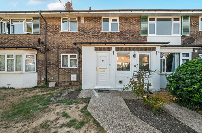 2 Bedroom Flat To Rent In Chesham Close, Goring-By-Sea, Worthing, West Sussex, BN12