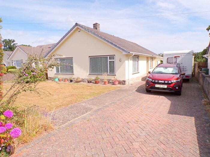 3 Bedroom Detached Bungalow For Sale In Lydlinch Close, West Parley, BH22