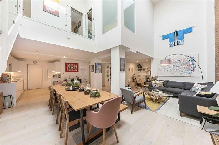 2 Bedroom Maisonette For Sale In St. James's Road, Bermondsey, SE1