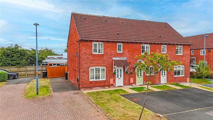 3 Bedroom End Of Terrace House For Sale In Sowers Court, Sutton Coldfield, West Midlands, B75