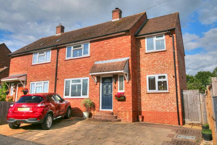 3 Bedroom Semi-Detached House For Sale In Hillcrest, Four Elms, Edenbridge, TN8
