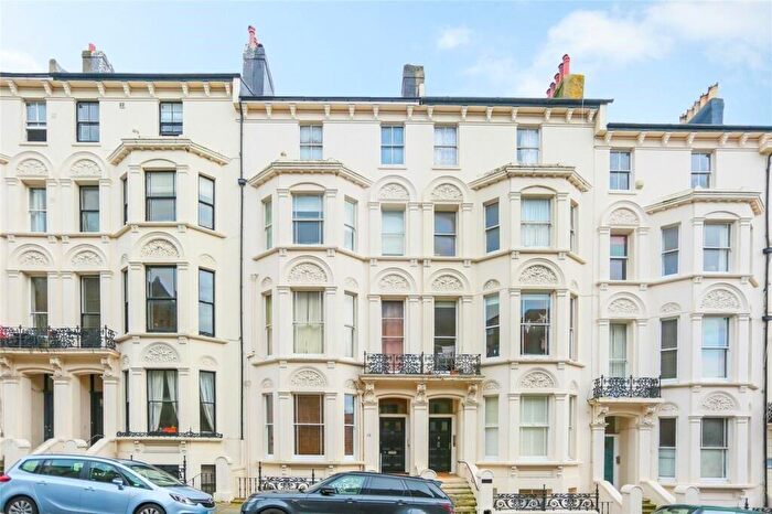 1 Bedroom Flat To Rent In Cambridge Road, Hove, East Sussex, BN3