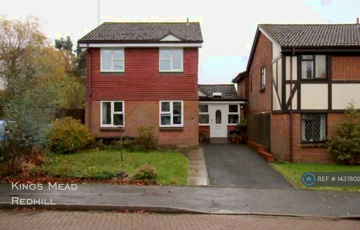 4 Bedroom Detached House To Rent In Kings Mead, South Nutfield, Redhill, RH1