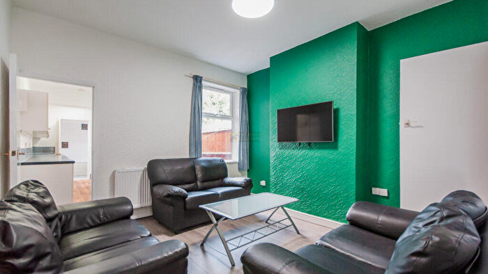 5 Bedroom Terraced House To Rent In Alton Road, Selly Oak, Birmingham, B29