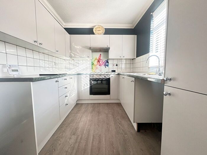 2 Bedroom Flat To Rent In Blackleach Drive, Manchester, M28
