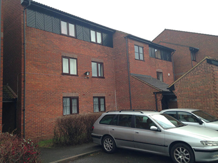 2 Bedroom Flat To Rent In Rainham Road South, RM10