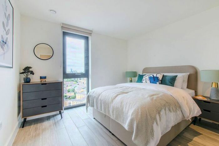 2 Bedroom Flat To Rent In Union Wharf, Greenwich, London, SE8