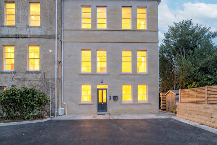 3 Bedroom Flat To Rent In College Road, Bath, BA1