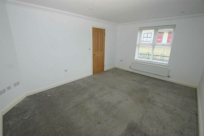 3 Bedroom Semi-Detached House To Rent In Freeman Gardens, Upper Accomodation Road, Leeds, LS9