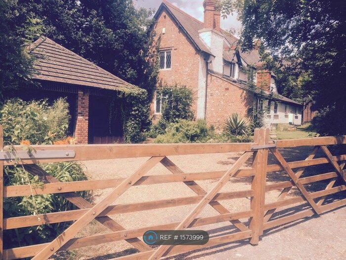 5 Bedroom Detached House To Rent In Julius Hill, Bracknell, RG42