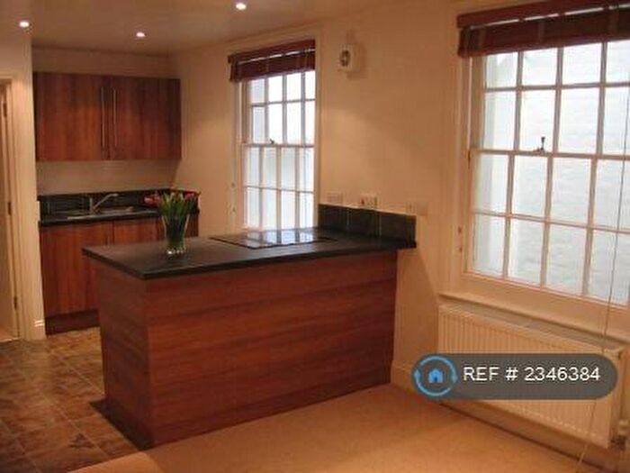 1 Bedroom Flat To Rent In Brunswick Terrace, Hove, BN3