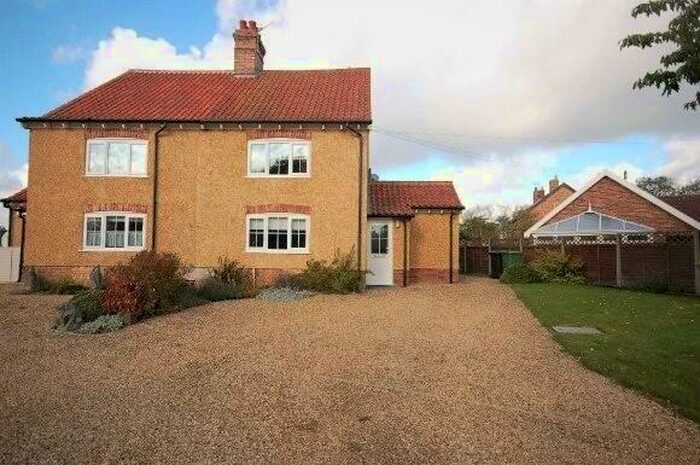 2 Bedroom Cottage To Rent In Shepherds Drove, Saham Toney, IP25