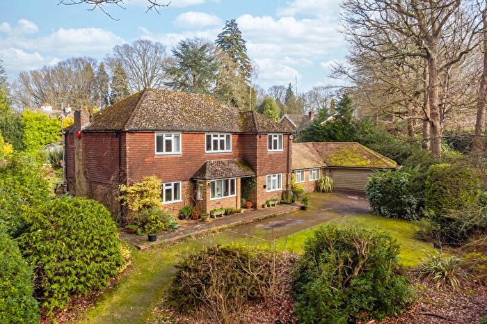 4 Bedroom Detached House For Sale In Osmunda Bank, Dormans Park, RH19