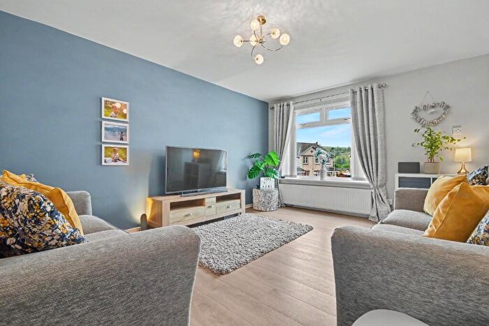 2 Bedroom Semi-Detached House For Sale In Kenmore Drive, Inverclyde, Greenock, PA16
